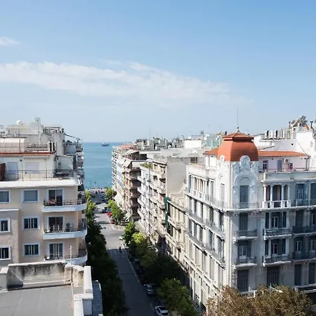 Daphne By Halu! : Downtown Family Penthouse Apartament