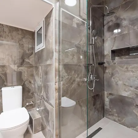 Daphne By Halu! : Downtown Family Penthouse Apartament