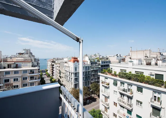 公寓 Daphne By Halu! : Downtown Family Penthouse 塞萨洛尼基