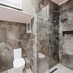 Daphne By Halu! : Downtown Family Penthouse 塞萨洛尼基