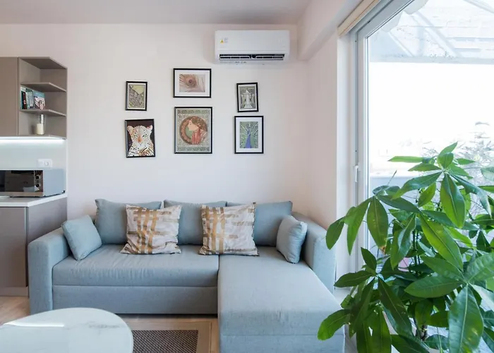 Daphne By Halu! : Downtown Family Penthouse Appartement