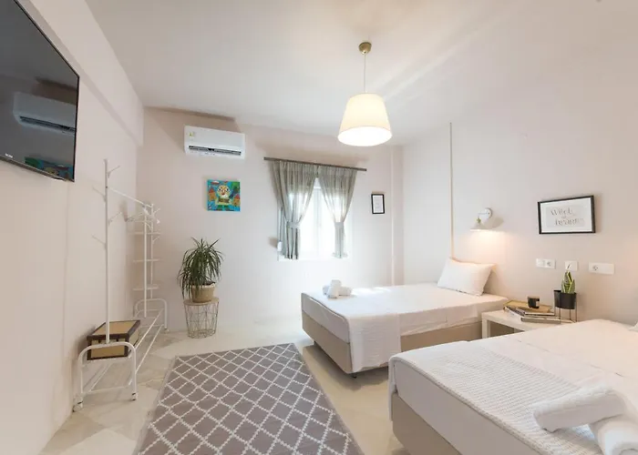 Daphne By Halu! : Downtown Family Penthouse Saloniki
