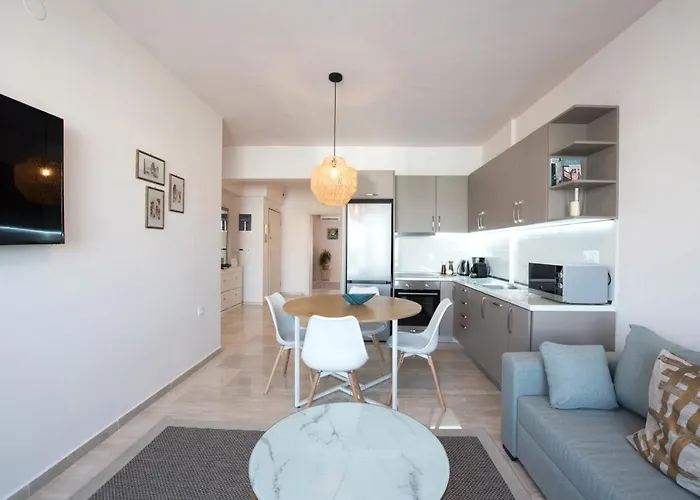 Daphne By Halu! : Downtown Family Penthouse * Saloniki