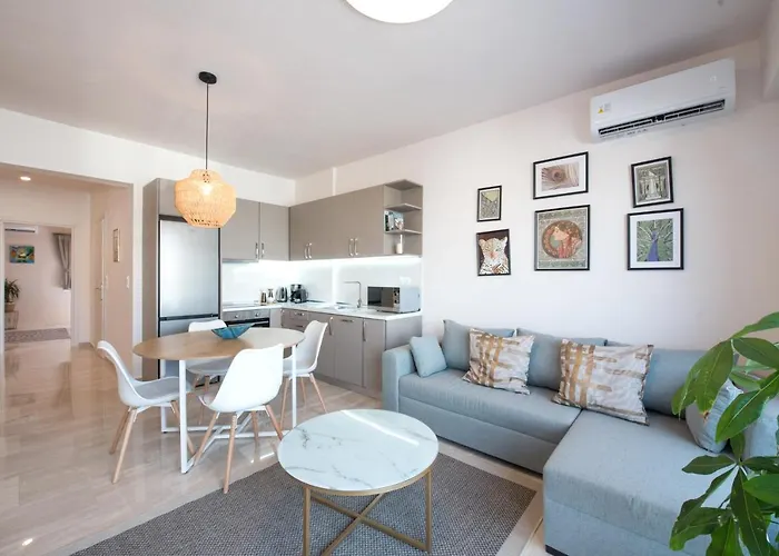 Daphne By Halu! : Downtown Family Penthouse Apartament Saloniki
